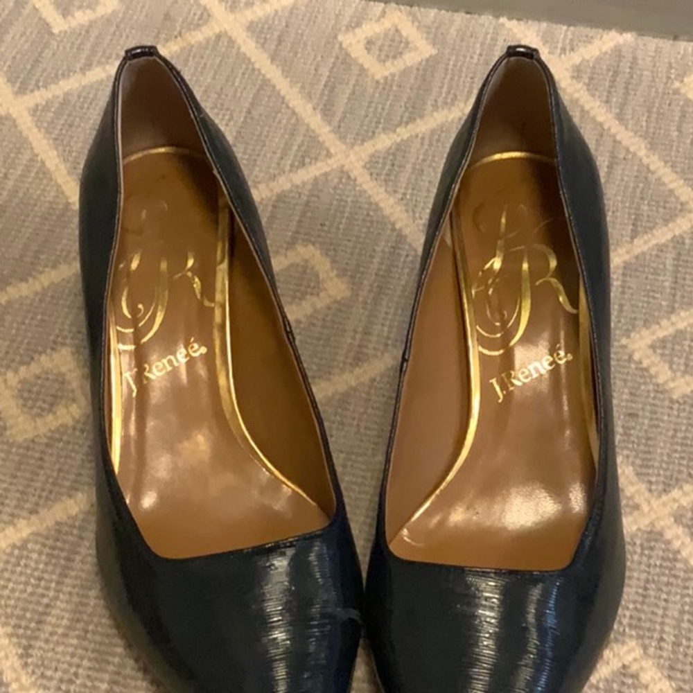Blue kitten heel
